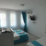 Nisa Hotel *